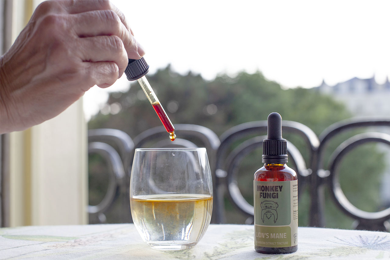how-to-take-mushroom-tinctures How to take mushroom tinctures